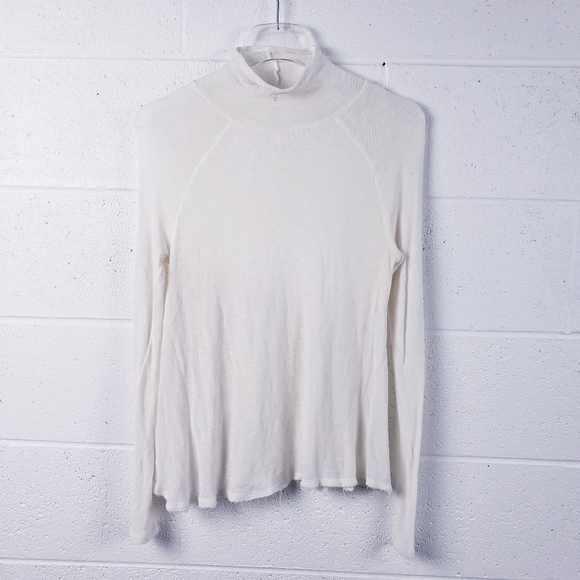 Free People Size Small Top Weekend Snuggle Turtleneck Long Sleeves OB616207 - Picture 2 of 10